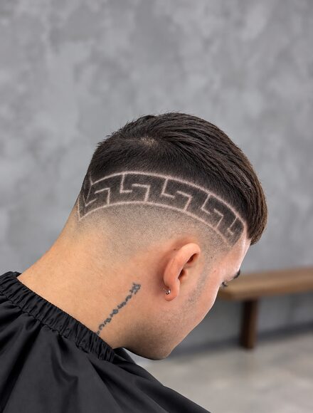 Hair design with razor detail in Miramar — Van Den Berg